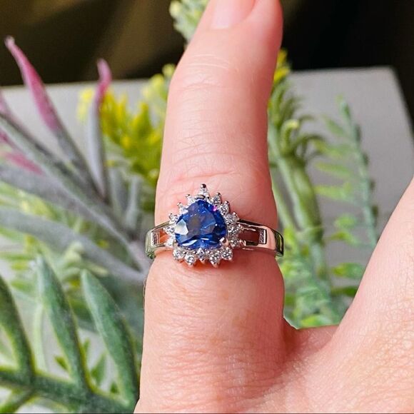 Tanzanite Heart Sterling Silver Cz Ring size 9 - Picture 1 of 6